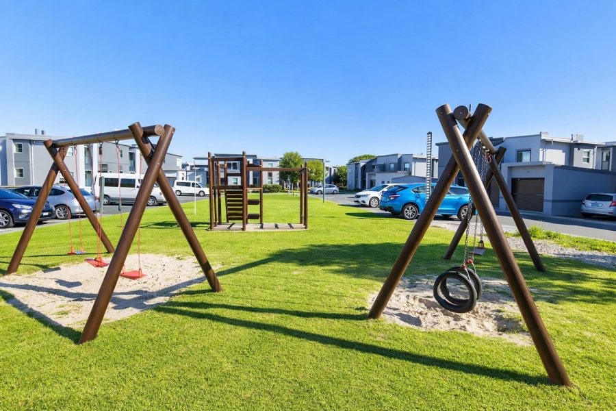 2 Bedroom Property for Sale in Burgundy Estate Western Cape